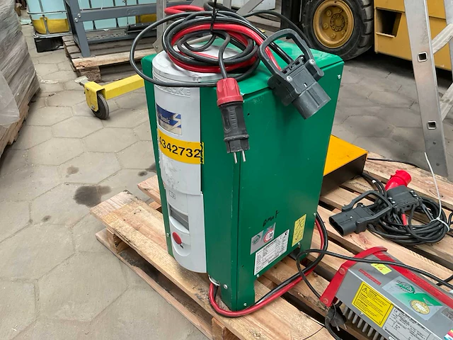 2018 hoppecke track basic acculader - afbeelding 2 van  4
