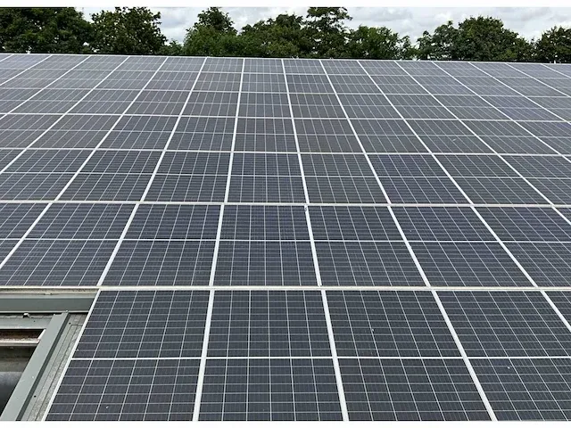 2018 huawei sun2000-36ktl omvormer met 140 zonnepanelen - afbeelding 10 van  13