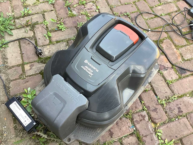 2018 husqvarna 310 robotmaaier - afbeelding 4 van  5
