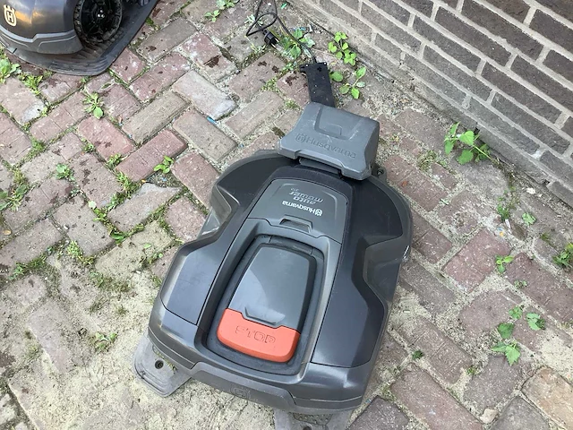 2018 husqvarna 310 robotmaaier - afbeelding 6 van  6
