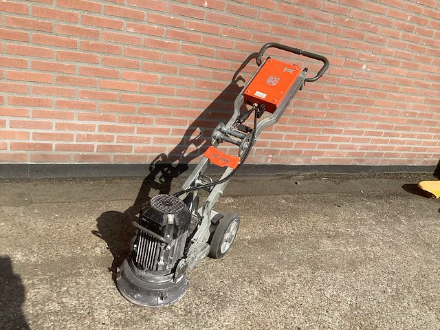 2018 husqvarna pg 280 betonslijp machine - afbeelding 2 van  7