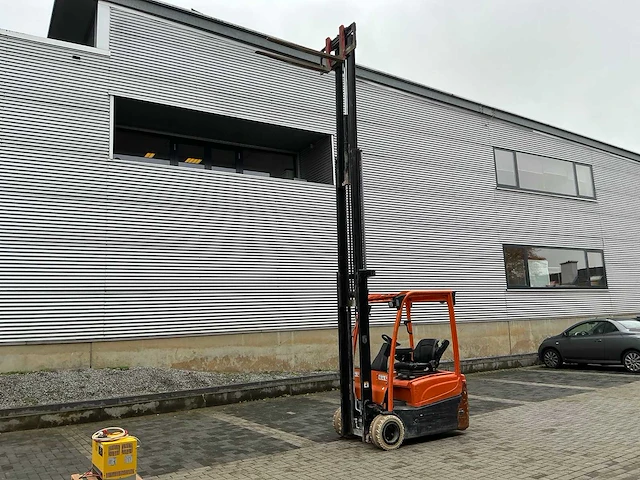 2018 hyster j1.6xnt met lader - afbeelding 31 van  39