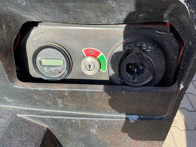 2018 hyster p2.0 elektrische palletwagen - afbeelding 9 van  11