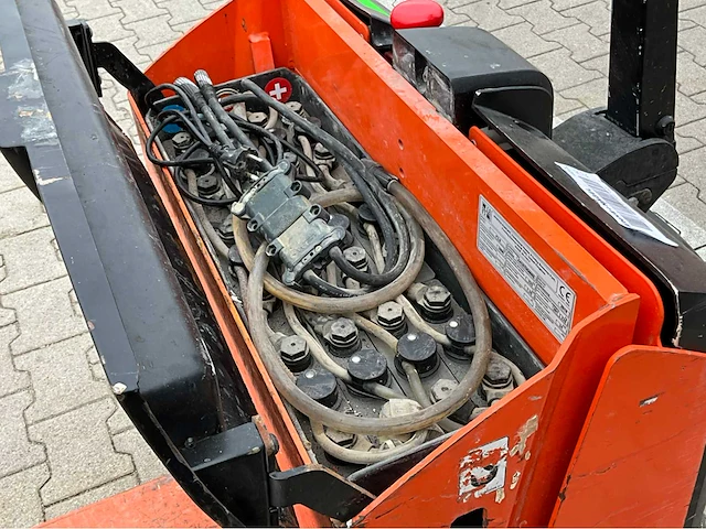 2018 hyster p2.0 elektrische palletwagen - afbeelding 2 van  12