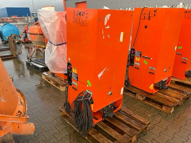 2018 intec cyclone isolatievlokken inblaasmachine - afbeelding 3 van  5