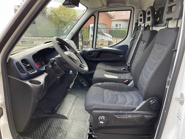 2018 iveco daily 35-160 himatic bedrijfswagen - afbeelding 2 van  25