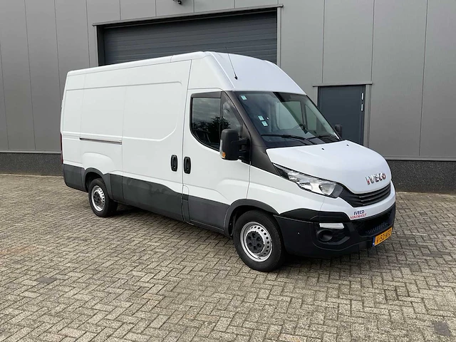 2018 iveco daily 35-160 himatic bedrijfswagen - afbeelding 1 van  25