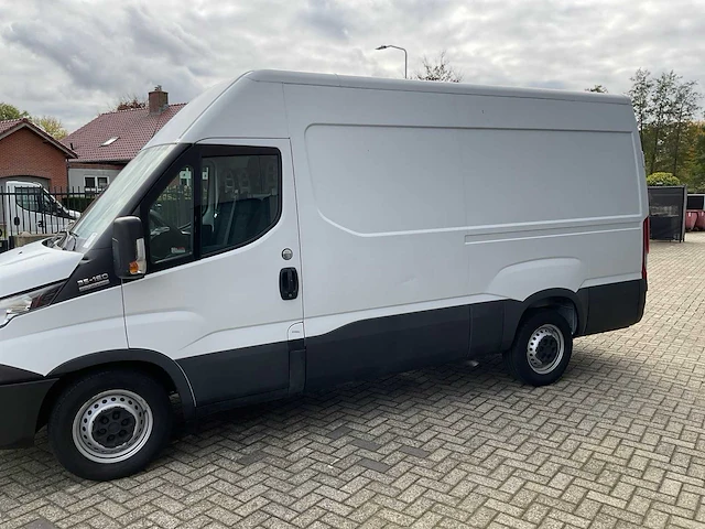2018 iveco daily 35-160 himatic bedrijfswagen - afbeelding 20 van  25
