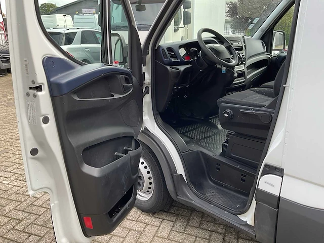2018 iveco daily 35-160 himatic bedrijfswagen - afbeelding 25 van  25