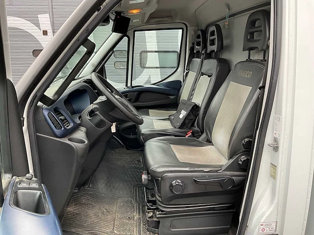 2018 iveco daily 70c14g cng bakwagen met laadklep marge - afbeelding 20 van  42