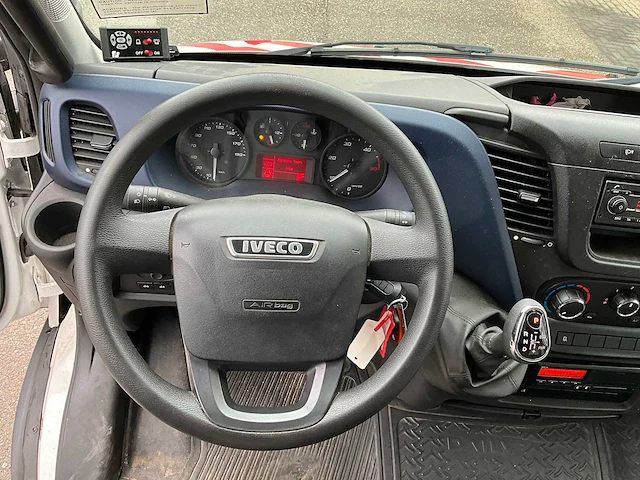2018 iveco daily 70c14g cng bakwagen met laadklep marge - afbeelding 22 van  42