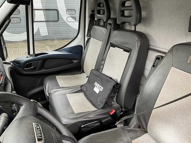 2018 iveco daily 70c14g cng bakwagen met laadklep marge - afbeelding 30 van  42