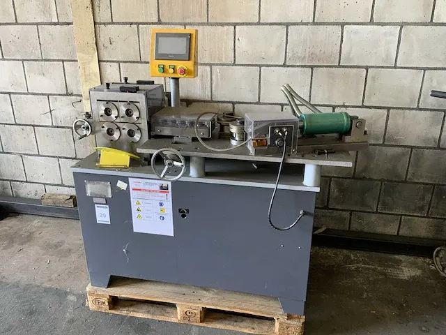 2018 james walker ring roller rs-rr150 ringvormmachine - afbeelding 1 van  8