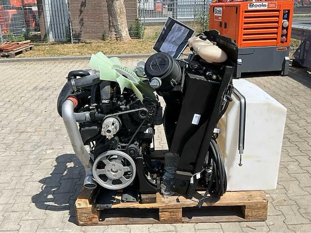 2018 jlg e860 hoogwerker dieselmotor - afbeelding 9 van  10