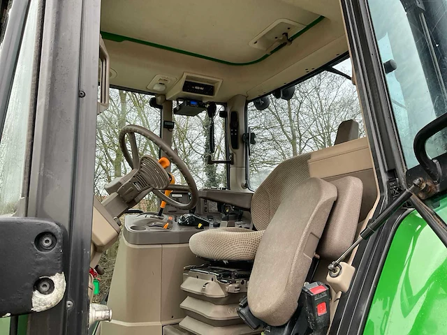 2018 john deere 6120m vierwielaangedreven landbouwtractor - afbeelding 18 van  33