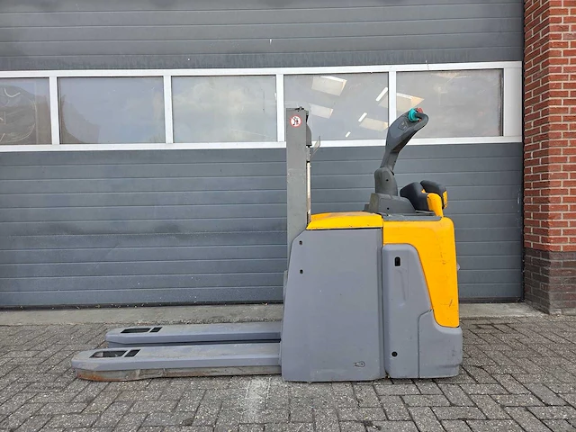 2018 jumgheinrich erd 220 2000kg stapelaar - afbeelding 4 van  6