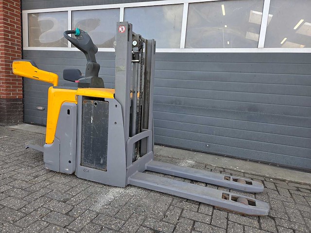2018 jumgheinrich erd 220 2000kg stapelaar - afbeelding 1 van  6