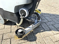 2018 karcher b 40 w zelfrijdende schrobmachine - afbeelding 4 van  14