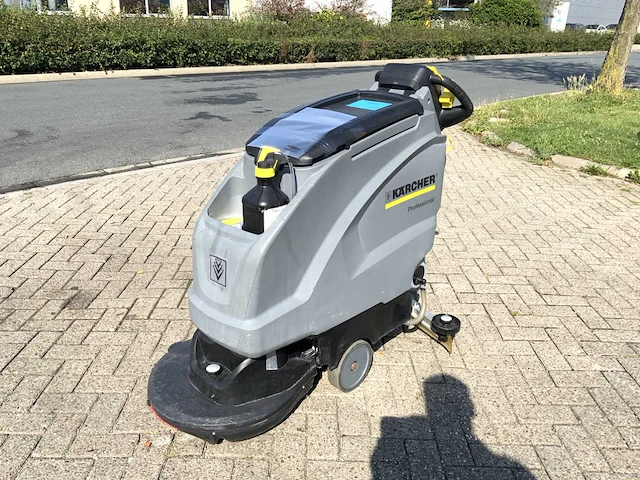 2018 karcher b 40 w zelfrijdende schrobmachine - afbeelding 1 van  14