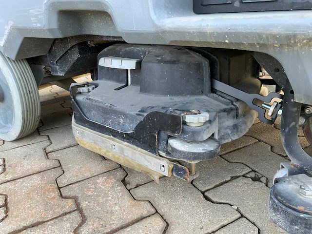 2018 kärcher professional b150r bp zelfrijdende schrobzuigmachine - afbeelding 4 van  17