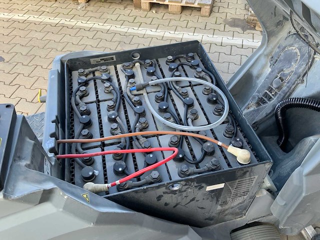2018 kärcher professional b150r bp zelfrijdende schrobzuigmachine - afbeelding 5 van  17