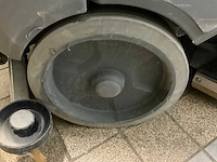 2018 kärcher professional b150r bp zelfrijdende schrobzuigmachine - afbeelding 7 van  17