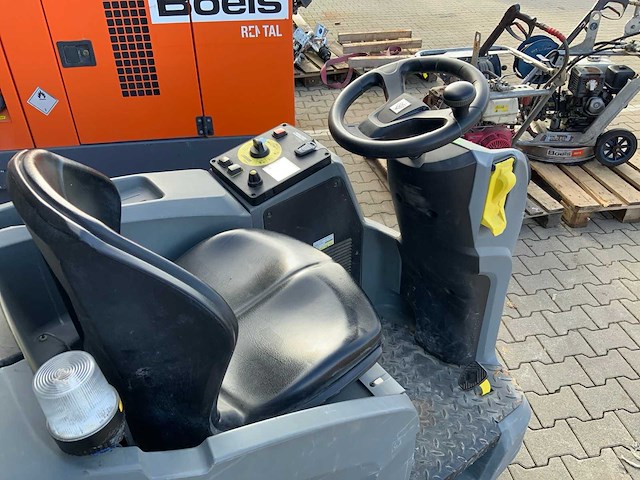 2018 kärcher professional b150r bp zelfrijdende schrobzuigmachine - afbeelding 14 van  17