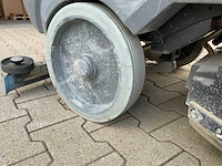 2018 kärcher professional b150r bp zelfrijdende schrobzuigmachine - afbeelding 2 van  15