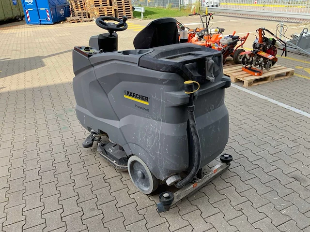 2018 kärcher professional b150r bp zelfrijdende schrobzuigmachine - afbeelding 10 van  15