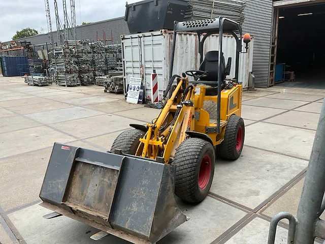 2018 knikmops 130 minishovel - afbeelding 1 van  31