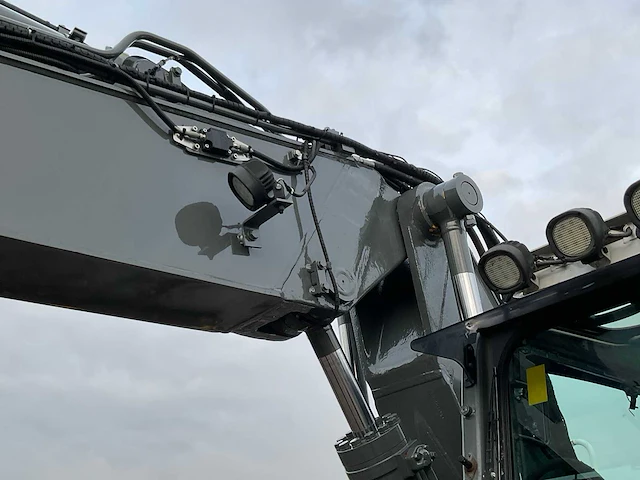 2018 komatsu pw148-10 banden graafmachine - afbeelding 9 van  42