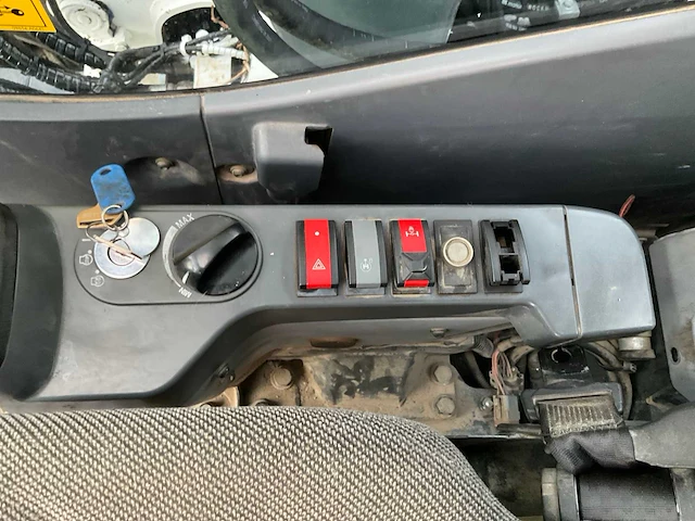 2018 komatsu pw148-10 banden graafmachine - afbeelding 33 van  42