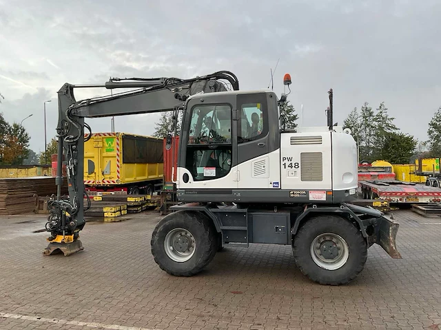 2018 komatsu pw148-10 banden graafmachine - afbeelding 42 van  42