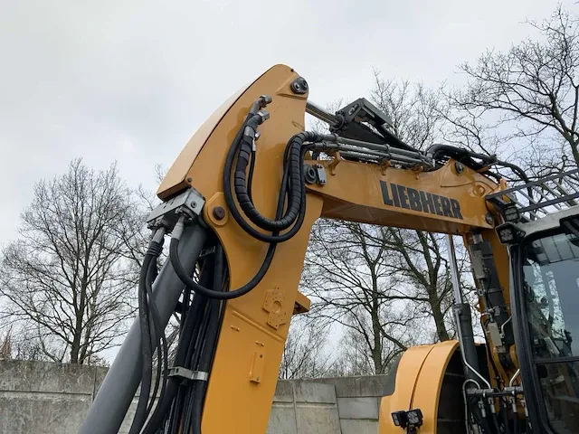 2018 liebherr a914 compact litronic banden graafmachine - afbeelding 14 van  56