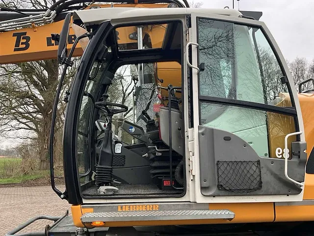 2018 liebherr a914 litronic banden graafmachine - afbeelding 9 van  41