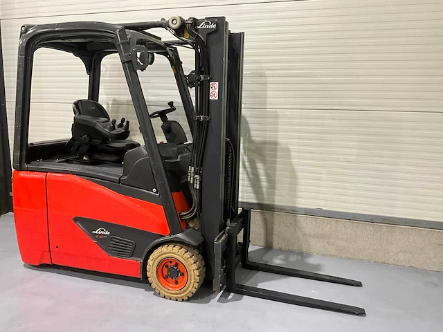 2018 linde e16c-01 vorkheftruck - afbeelding 1 van  21