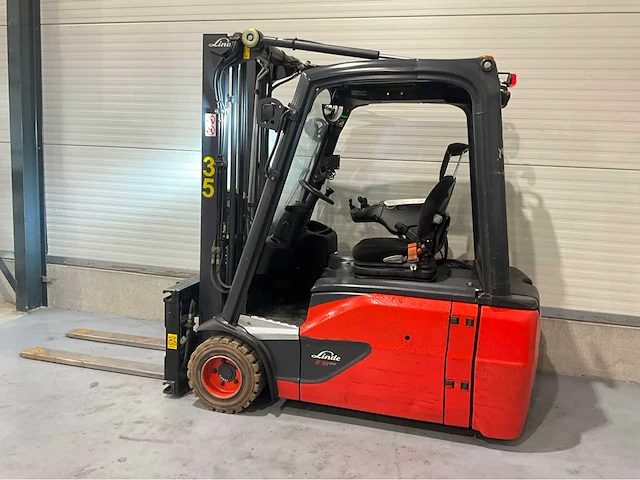 2018 linde e18l-02 1800kg bomvolle vorkheftruck - afbeelding 15 van  21