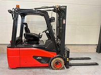 2018 linde e18l-02 1800kg bomvolle vorkheftruck - afbeelding 24 van  27