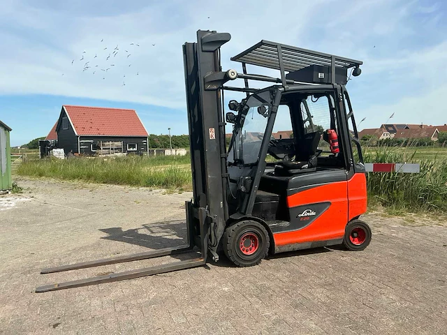 2018 linde e25 vorkheftruck - afbeelding 1 van  19