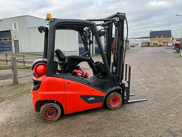 2018 linde h16t-01 vorkheftruck - afbeelding 9 van  13
