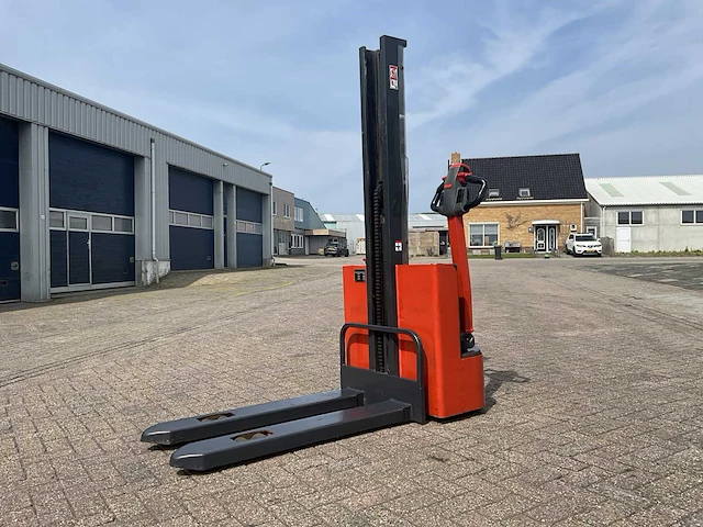 2018 linde m10 stapelaar - afbeelding 1 van  12
