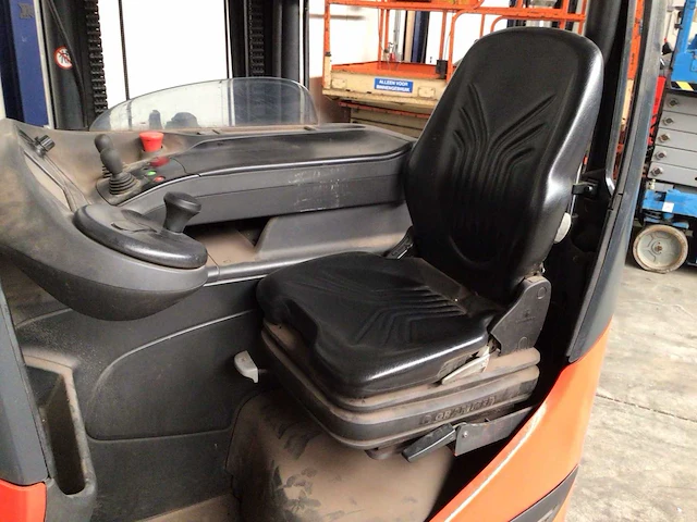 2018 linde r16g-01 reach truck - afbeelding 13 van  14