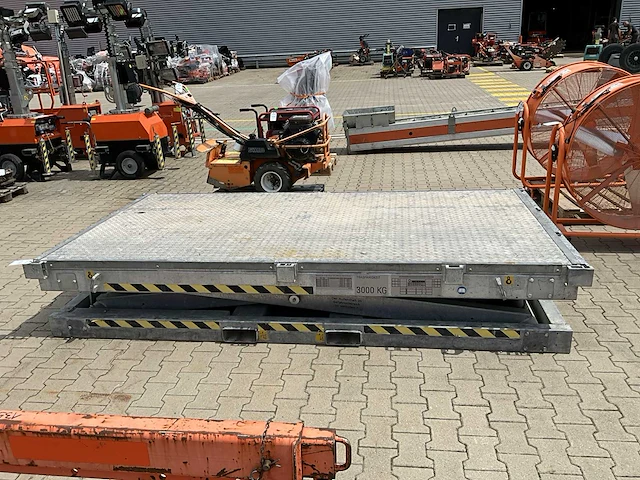 2018 lissmac mab 2801 schaarheftafel / werkplatform - afbeelding 2 van  8