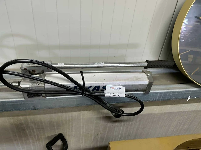 2018 lukas hand hydrauliekpomp - afbeelding 2 van  3