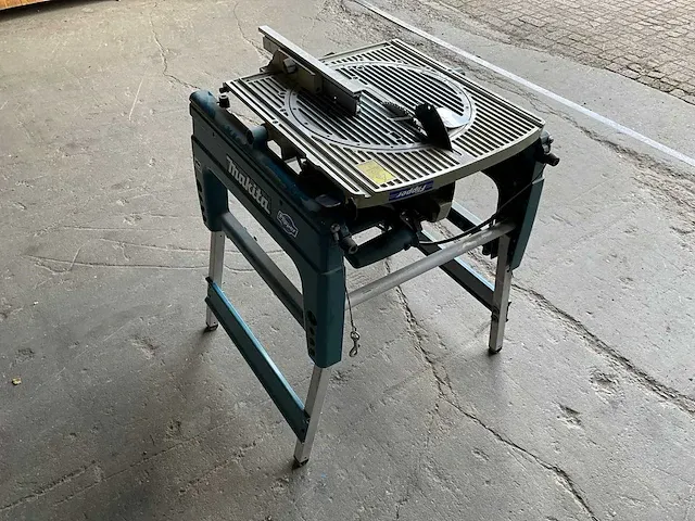 2018 makita flipper lf1000 afkortcirkelzaagmachine / zaagtafel - afbeelding 4 van  10