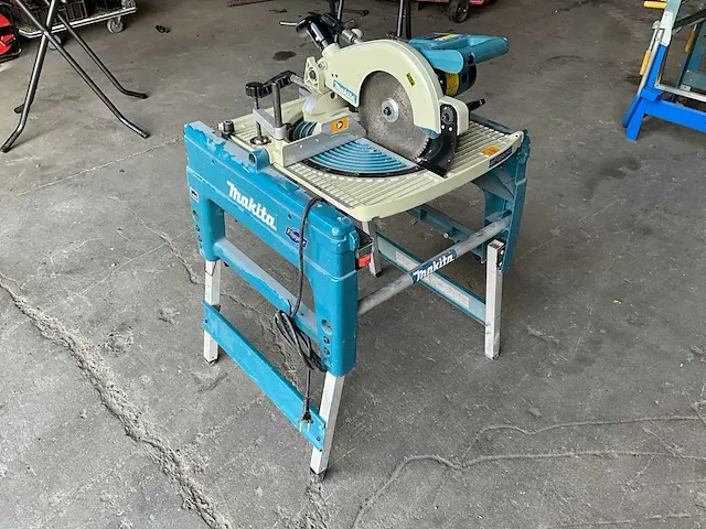 2018 makita flipper lf1000 afkortcirkelzaagmachine / zaagtafel - afbeelding 6 van  10