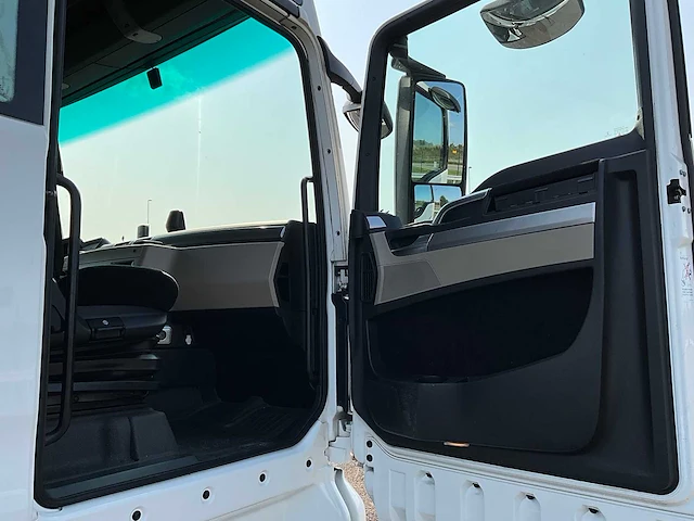 2018 man tgx 18.460 4x2 euro6 vrachtwagen - afbeelding 25 van  34
