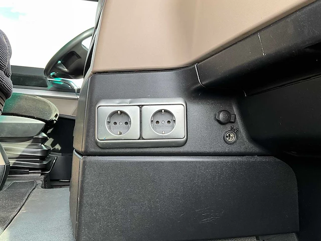 2018 man tgx 18.460 4x2 euro6 vrachtwagen - afbeelding 29 van  36