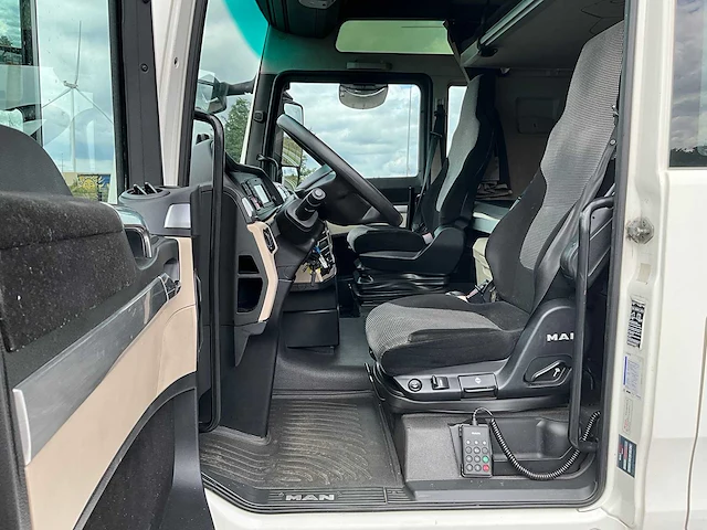 2018 man tgx 18.460 4x2 euro6 vrachtwagen - afbeelding 11 van  34