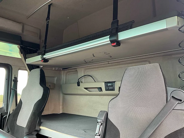 2018 man tgx 18.460 4x2 euro6 vrachtwagen - afbeelding 24 van  34